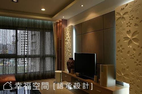 主牆繃布