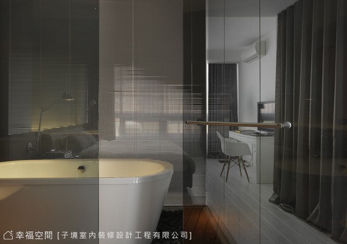主臥泡湯區