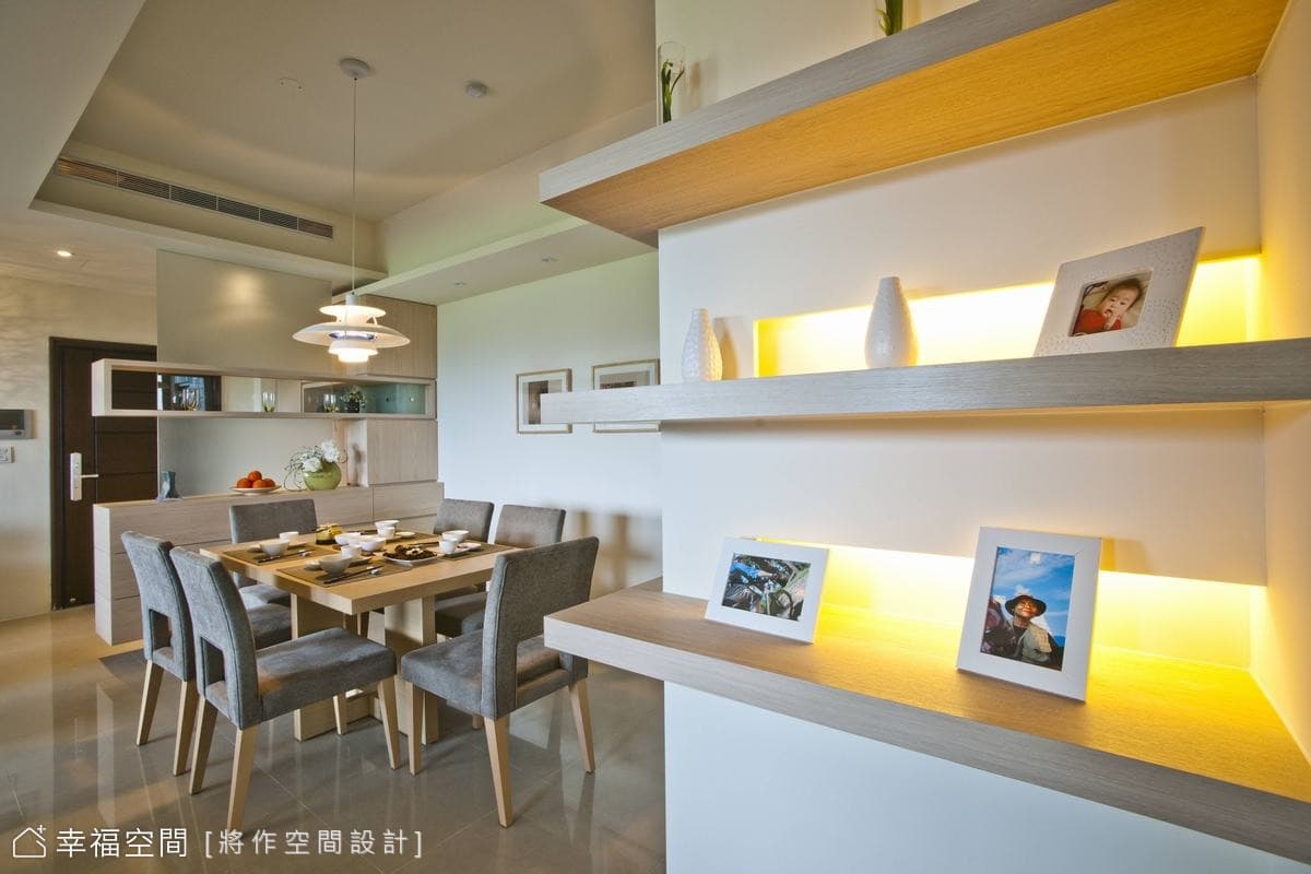 展示層架