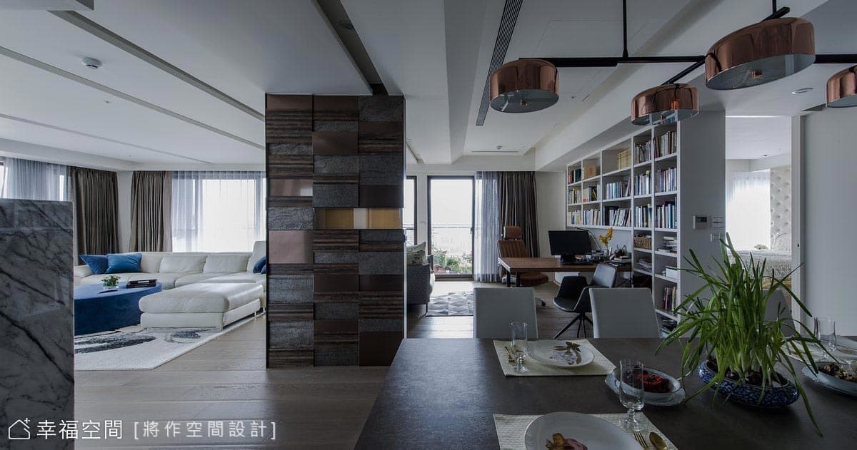 餐廳望向落地窗
