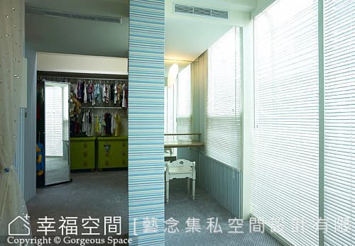 小孩房更衣間、化妝區