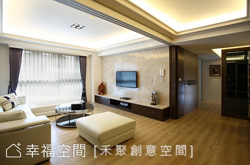 對稱與私領域的獨領風格
