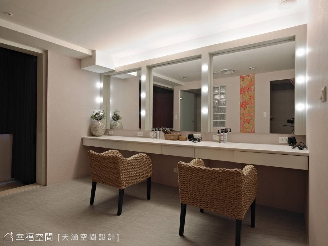 化妝台