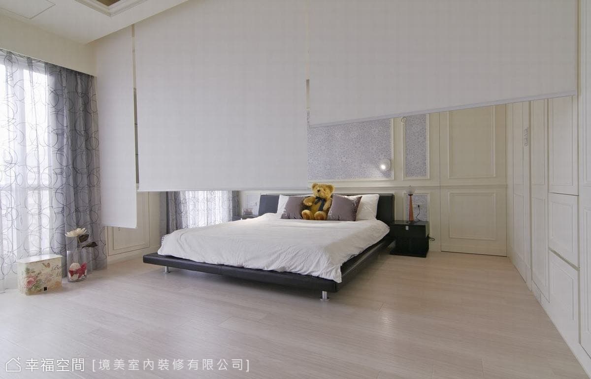 下拉式捲簾