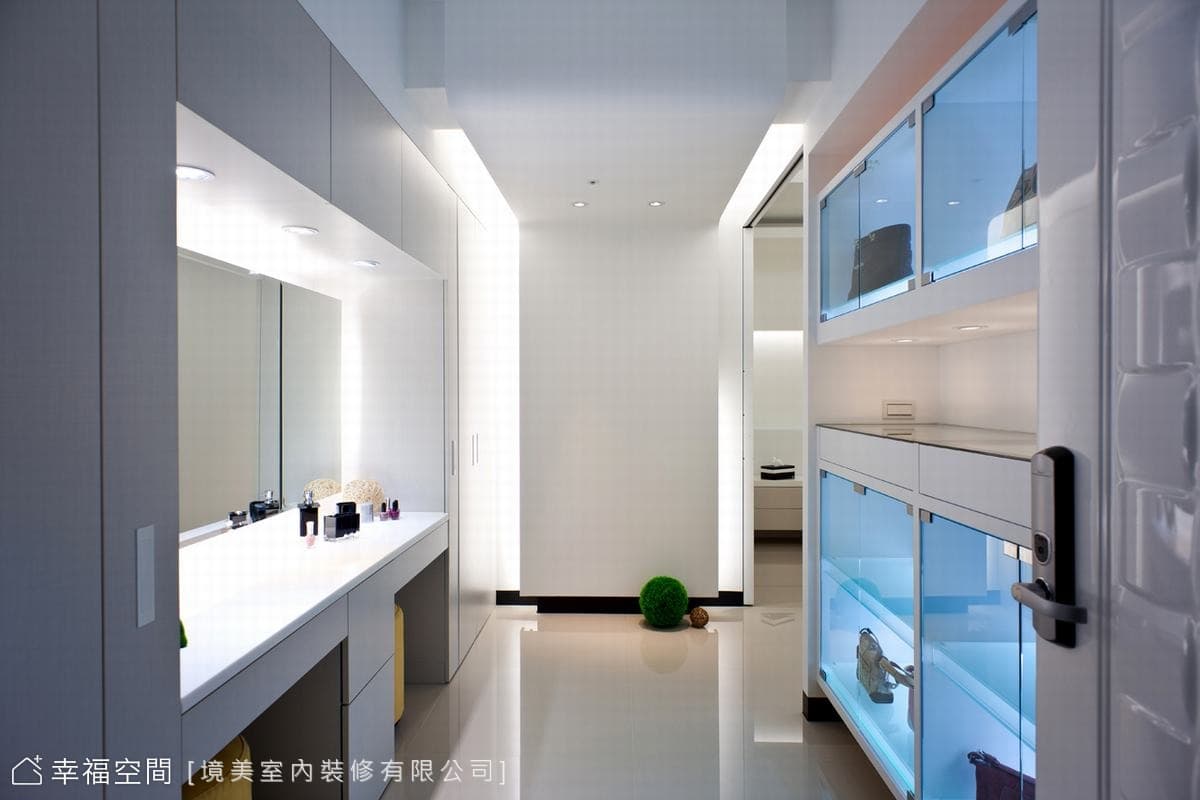 精品包展示櫃
