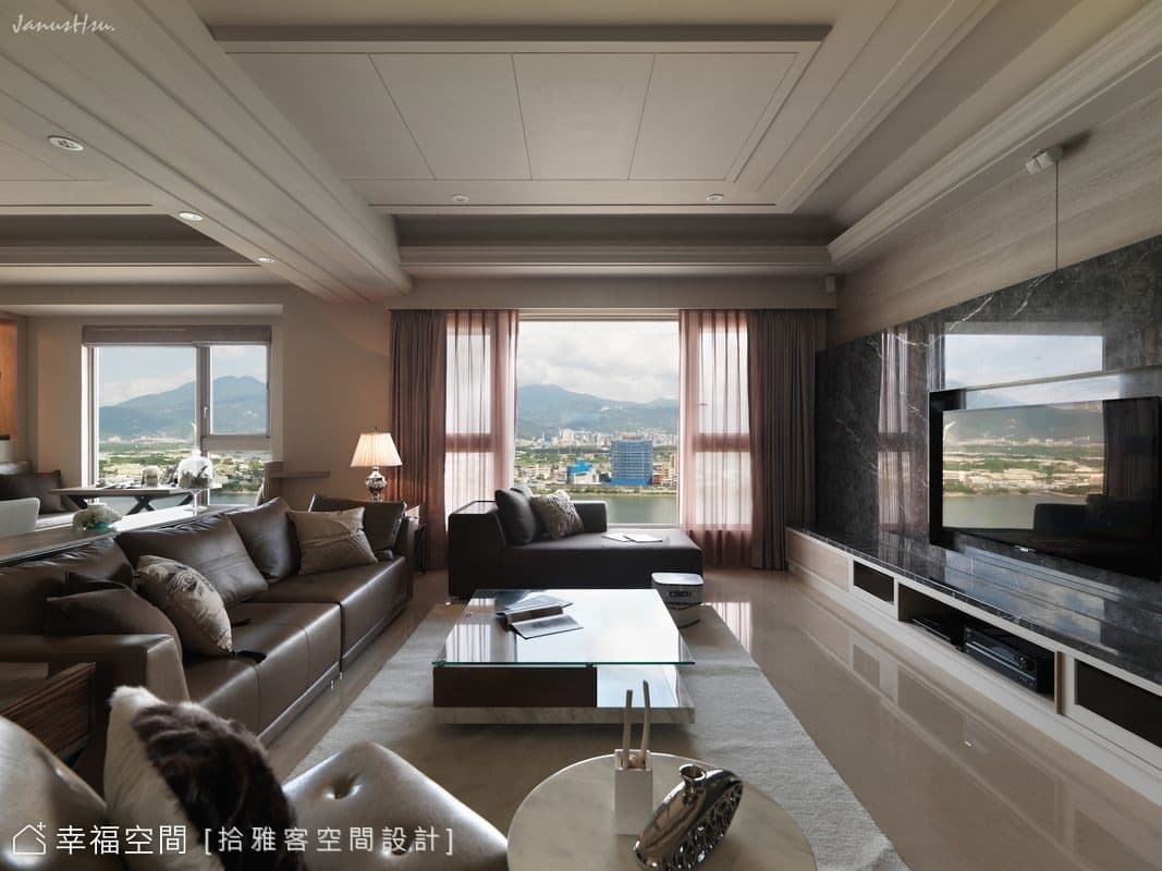 河畔迎景 半空中的玩味居