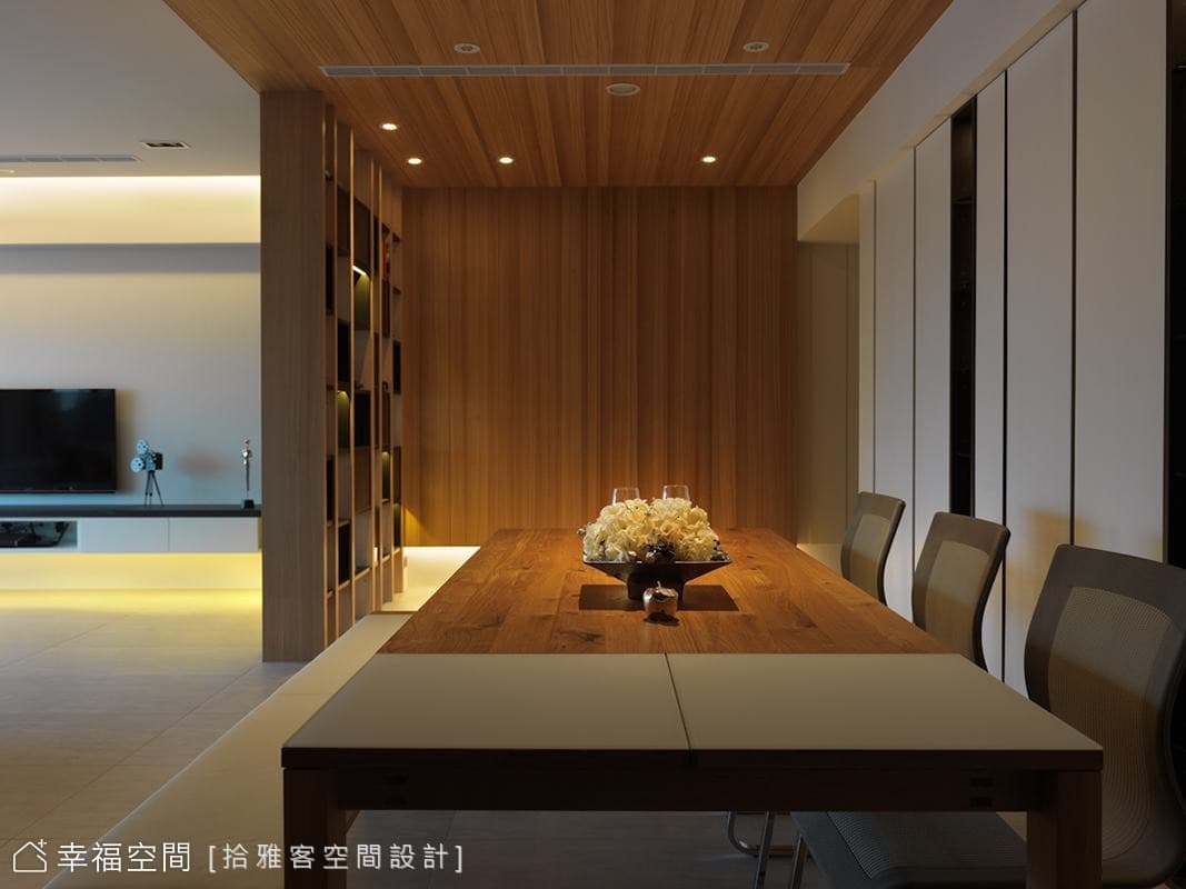 屏風與書架