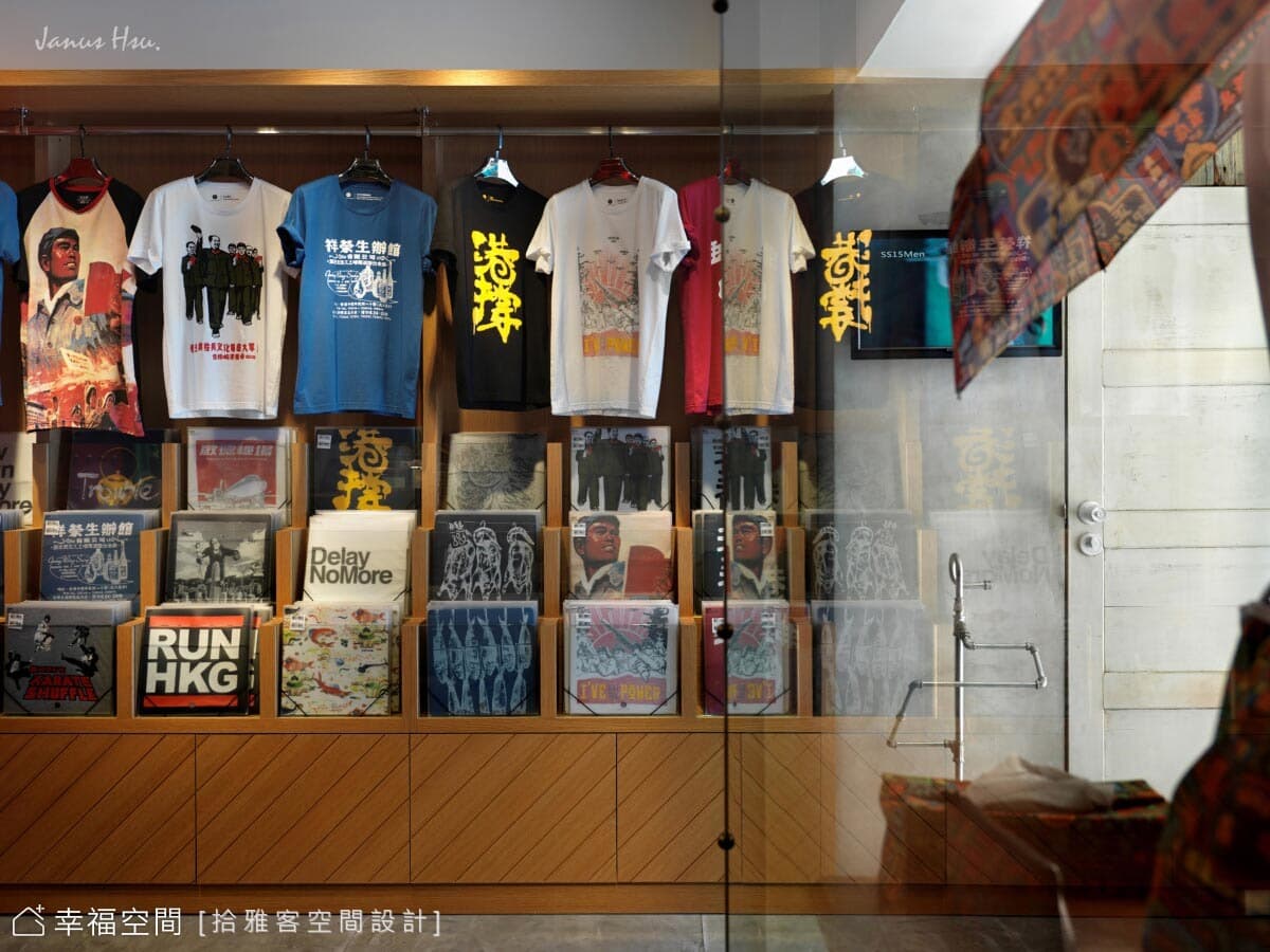 T-Shirt陳列區