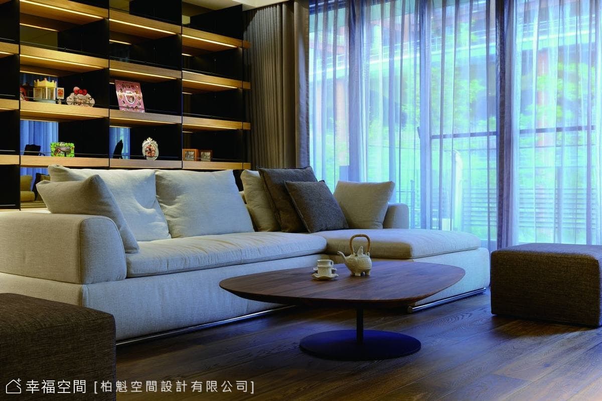 鐵件展示櫃