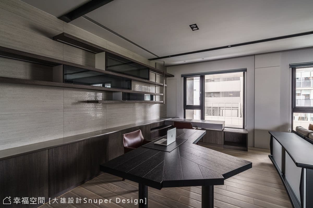 中介Interlace Grey