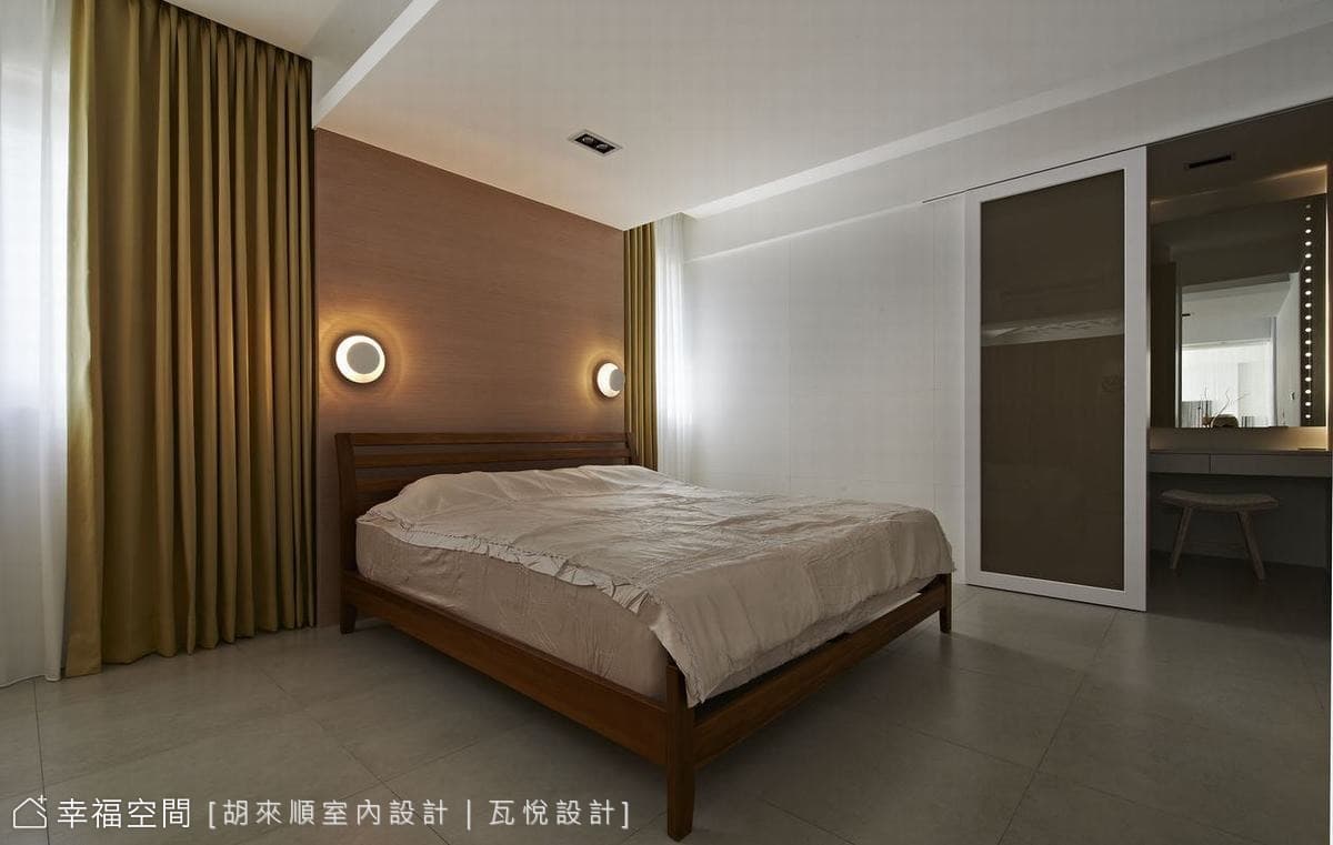 主臥房