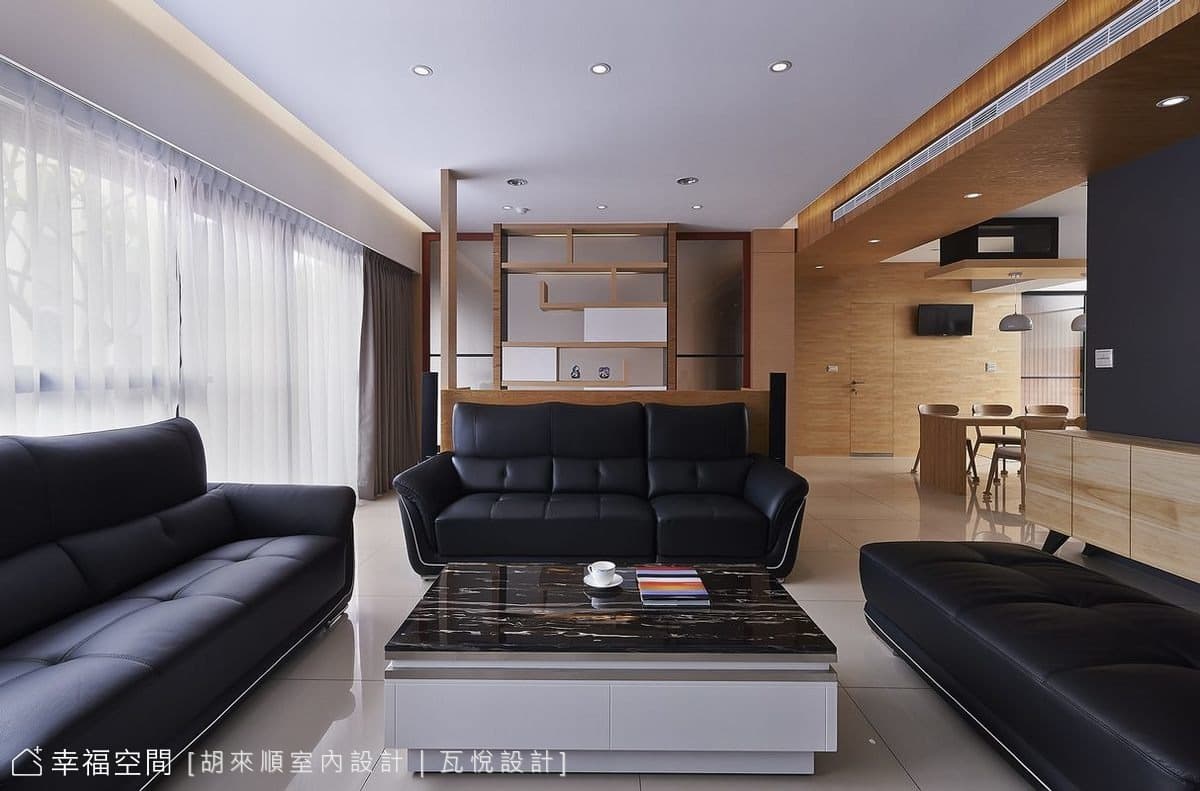 背牆端景
