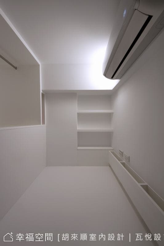 書架