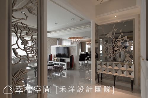 玄關望入公領域