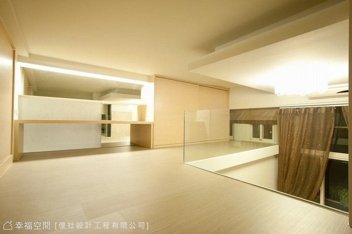 主臥上層
