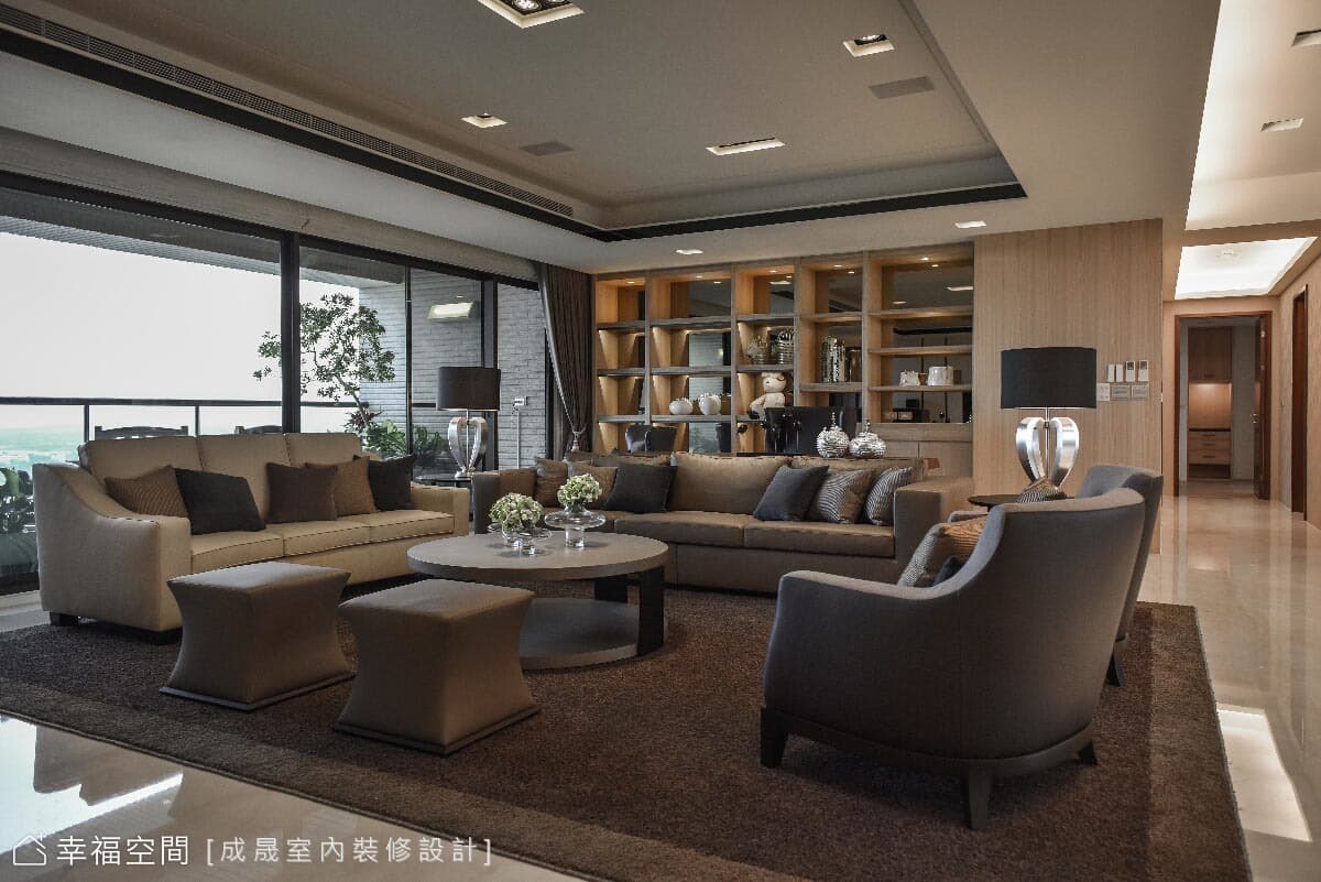 大地色彩