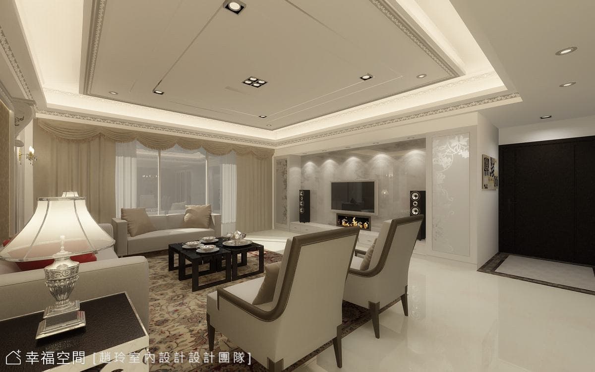 客廳望向玄關