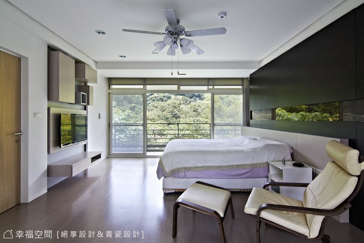 主臥電視牆