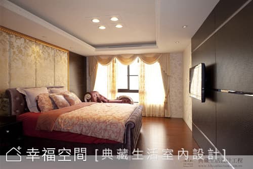 主臥房床頭