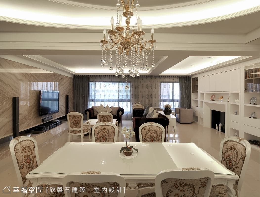 餐廳面向客廳