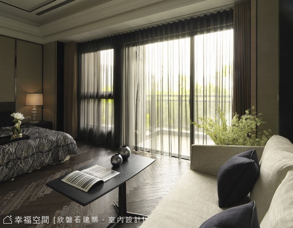 主臥房