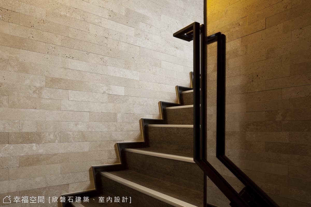 樓梯扶手