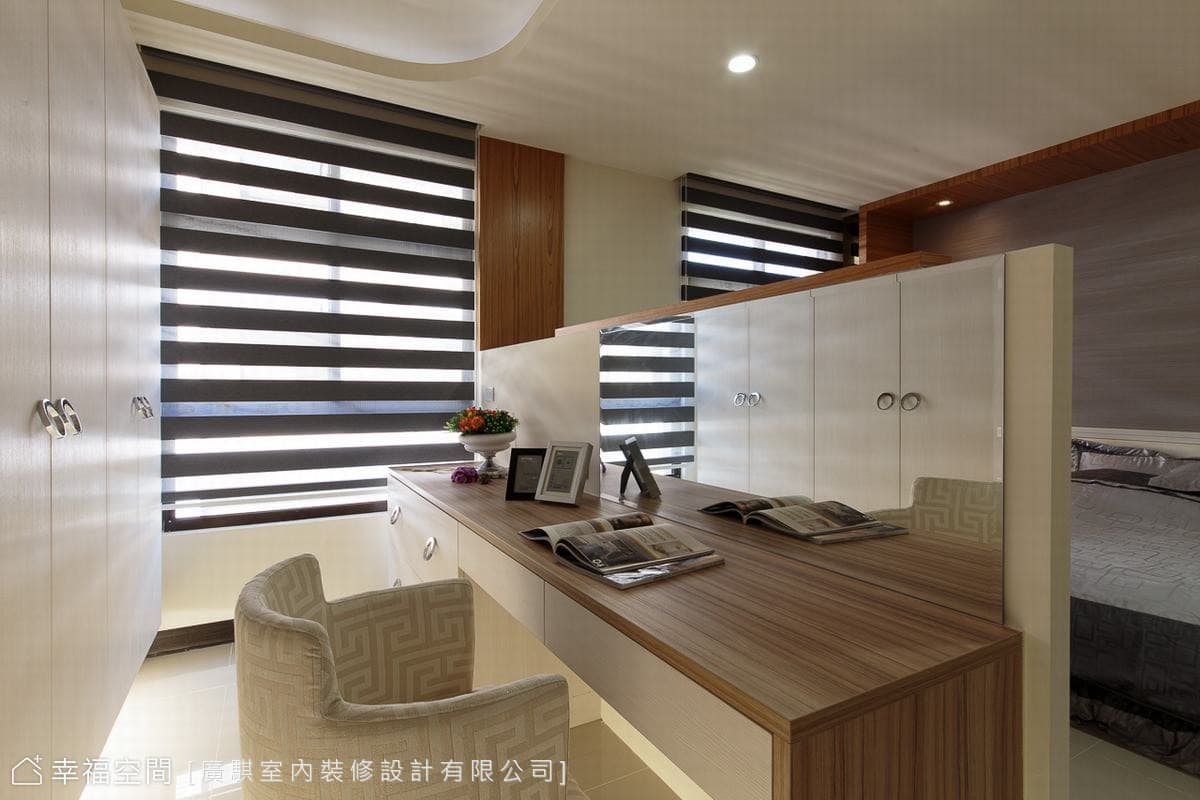 多功能桌