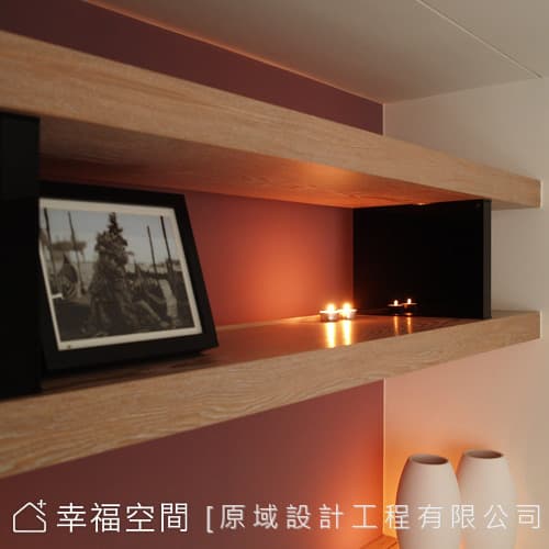 主臥室層架