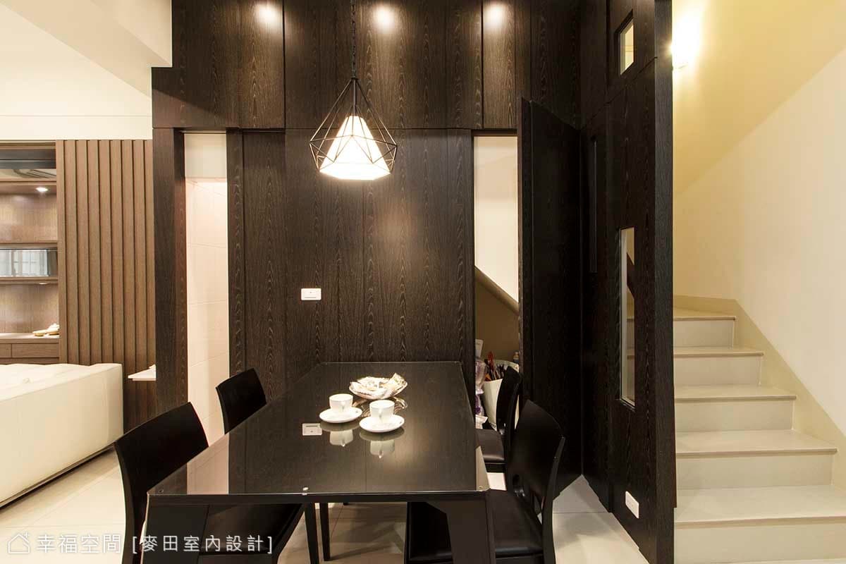樓梯隔屏