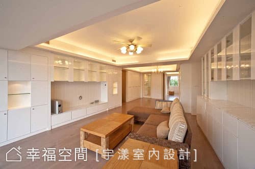 收納櫃體