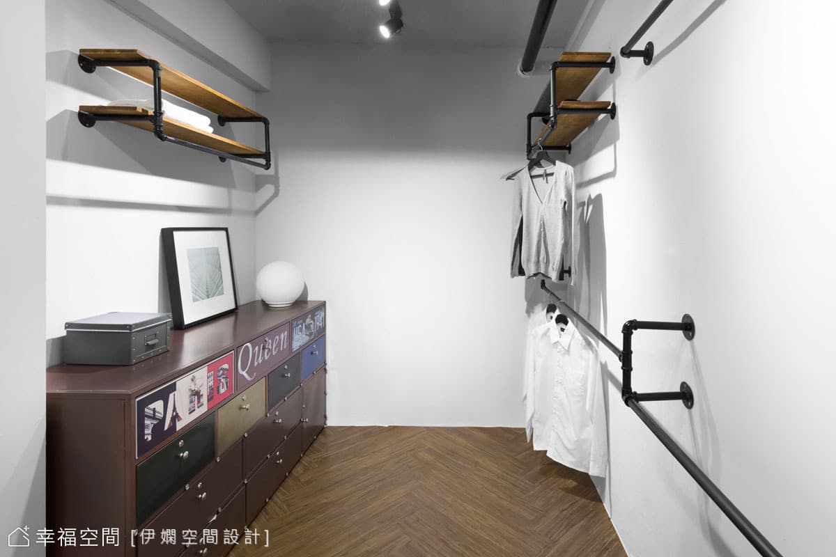 更衣室