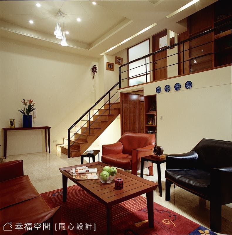 挑高樓層