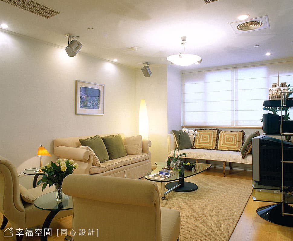 高雄美術館旁