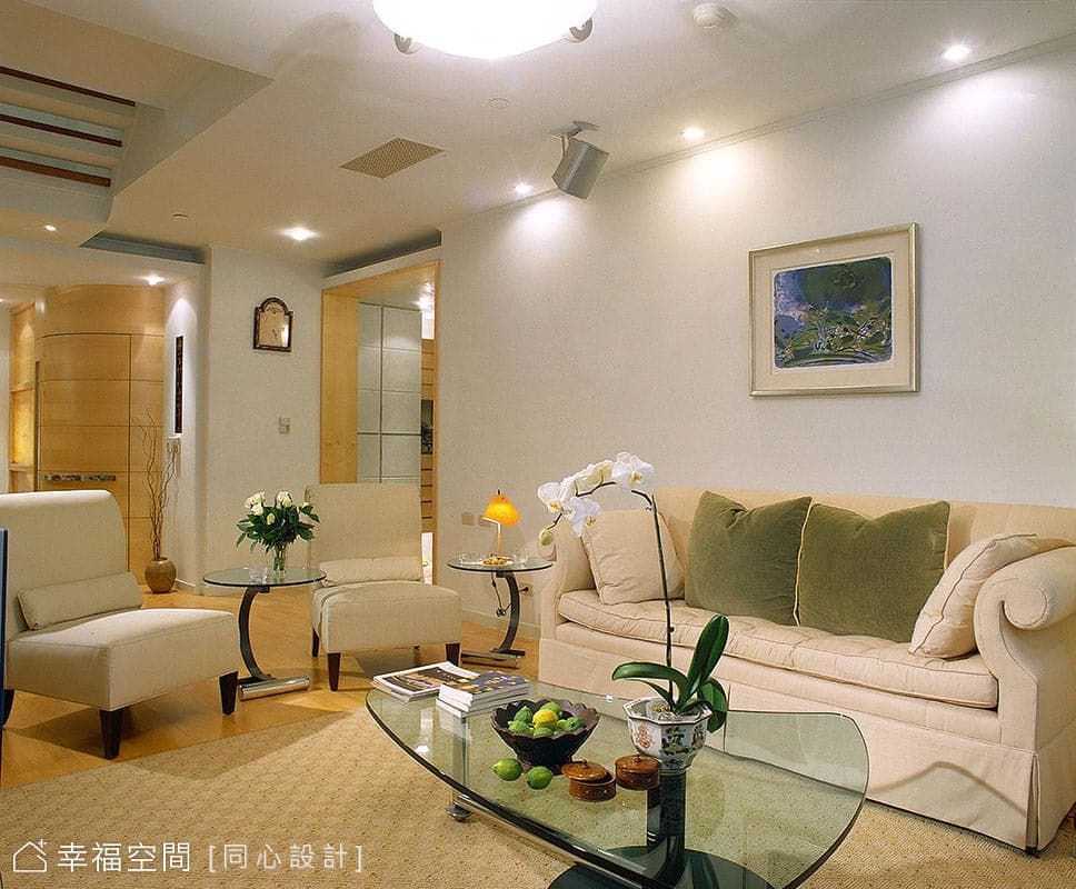高雄美術館旁
