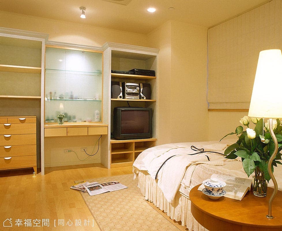 高雄美術館旁