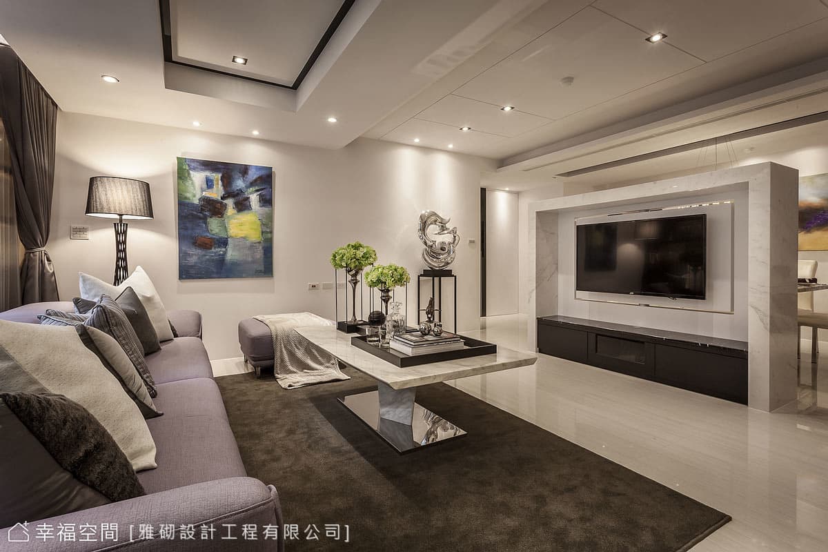 電視半牆