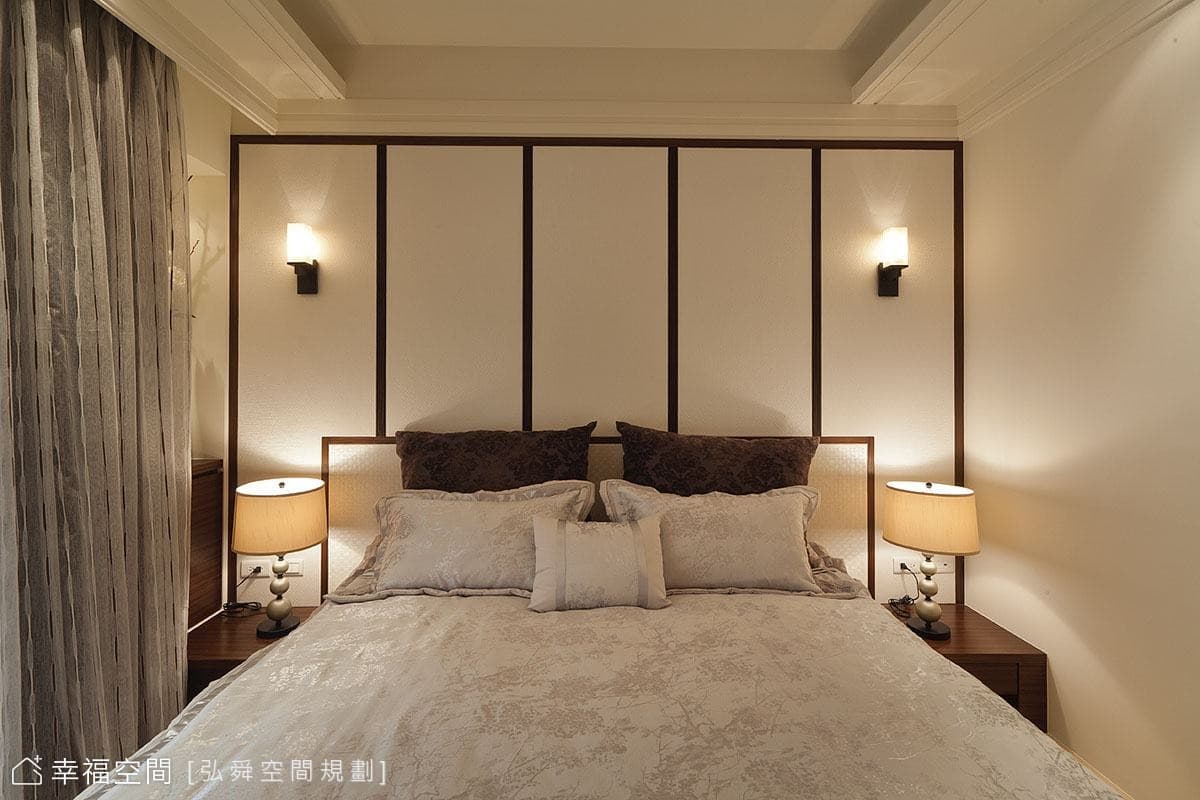 主臥床頭