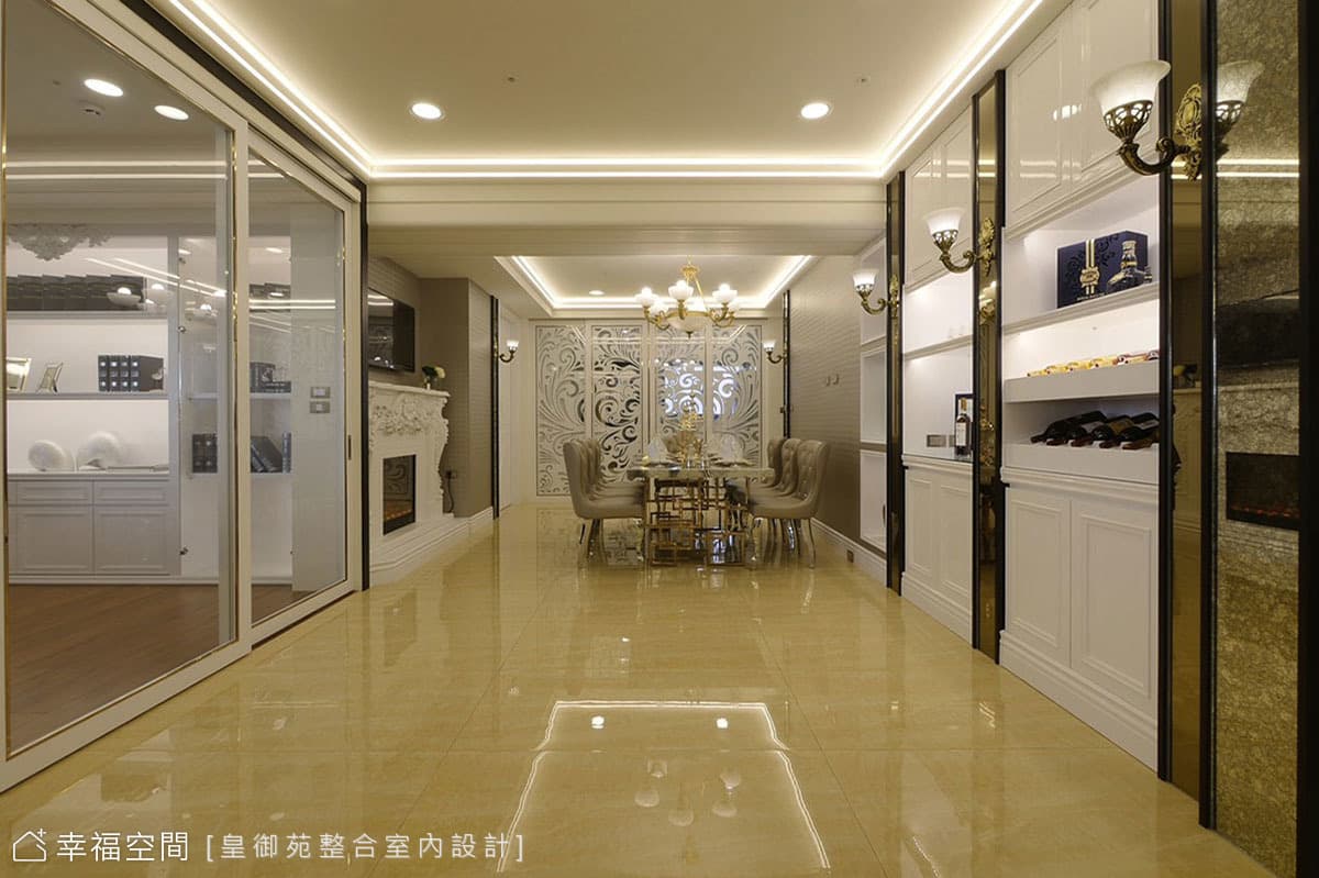 彩蝶展翅的主題牆