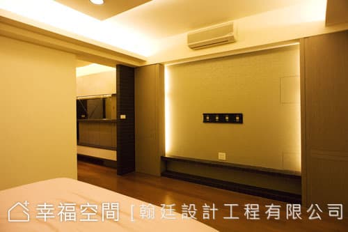 主臥電視牆面