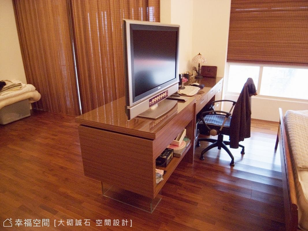 書桌 & 電視櫃