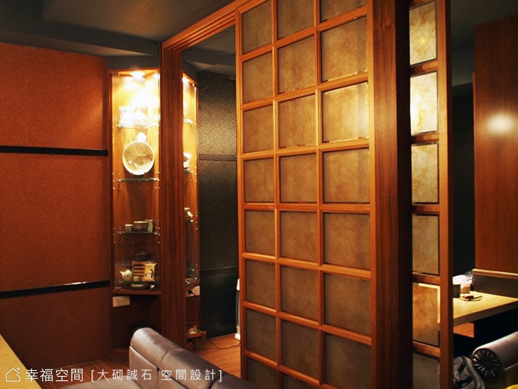 包廂拉門