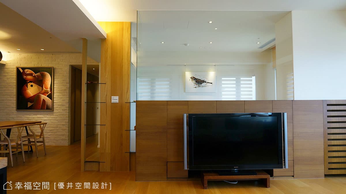 電視矮牆