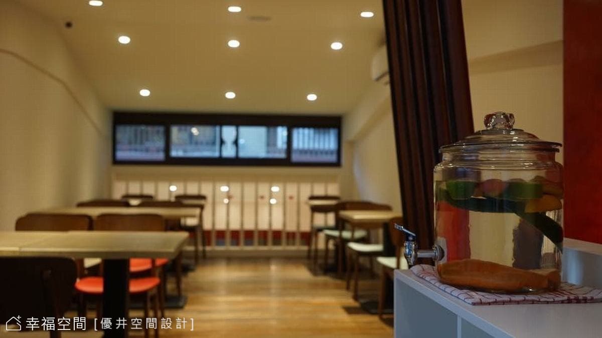 放鬆用餐氛圍