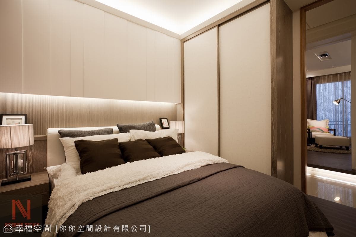 次臥床頭