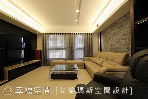 沙發牆