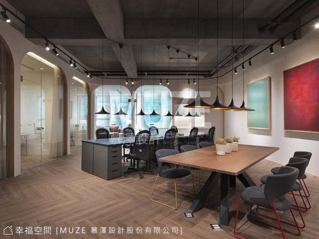 LOFT裸樑