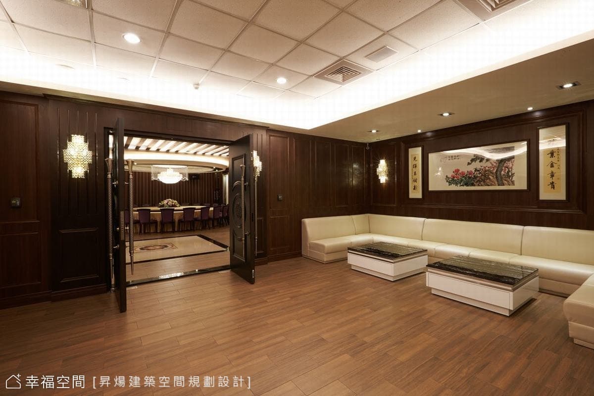 長型沙發