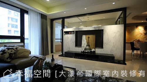 客廳主牆