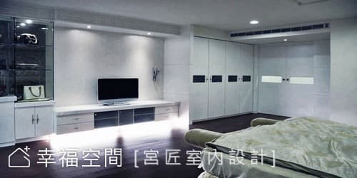 主臥房