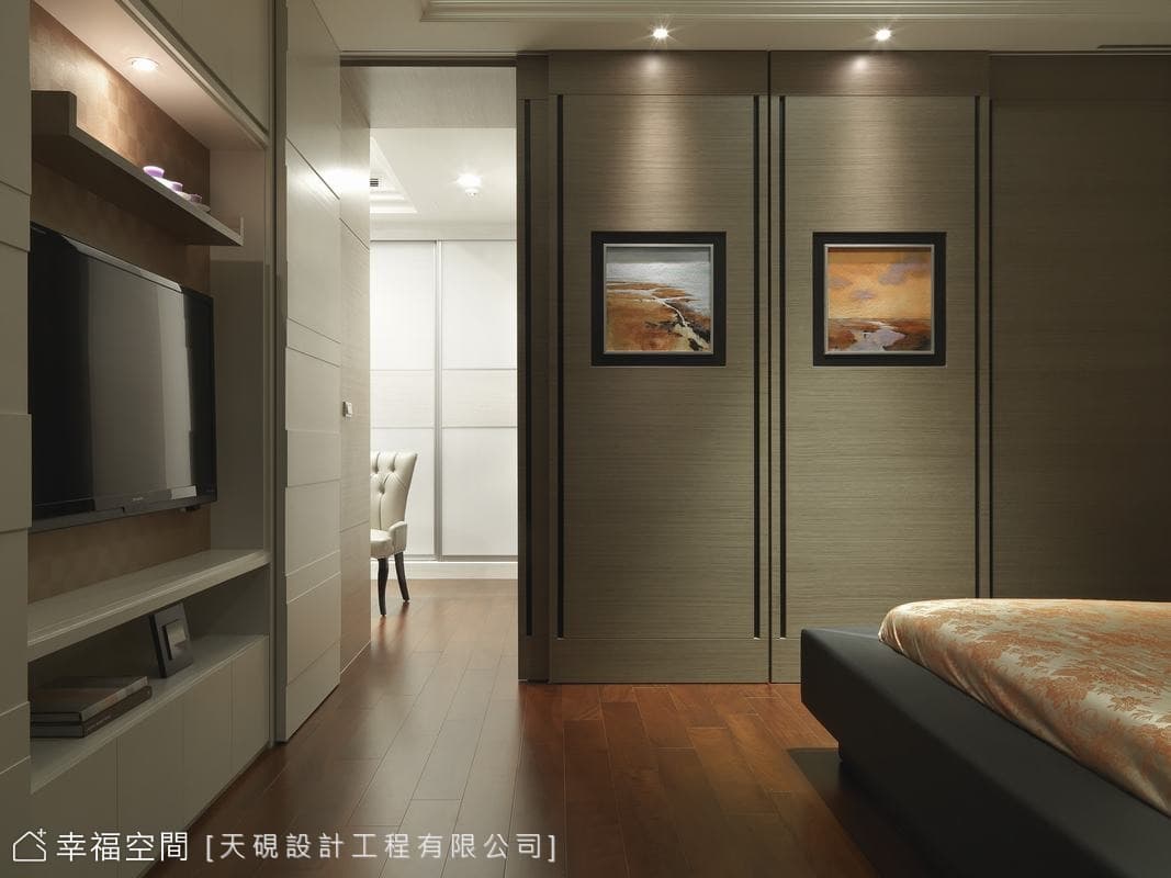 主臥暗門造型